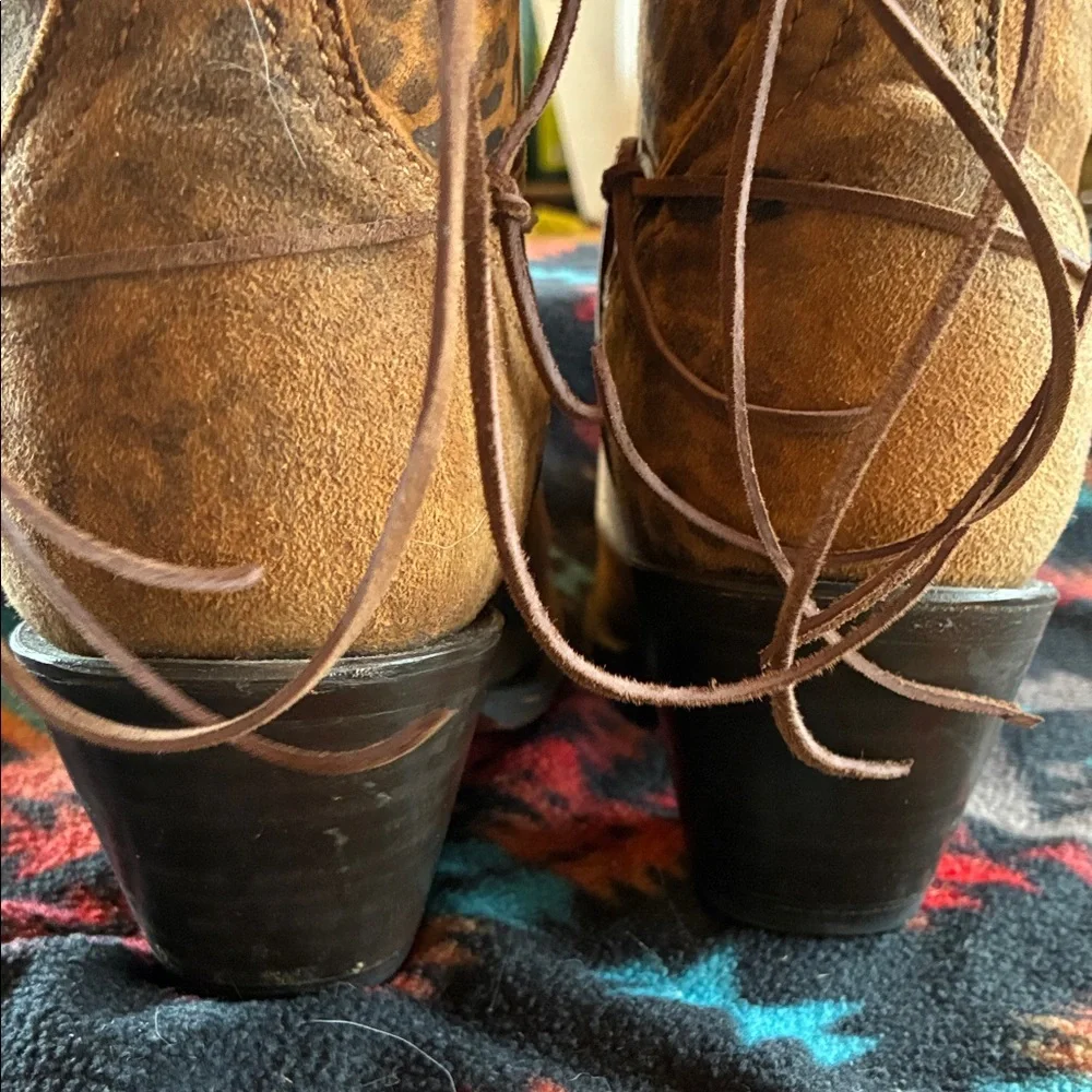 Corral Brown Ankle Boots with Silver Accent - Picture 5 of 7